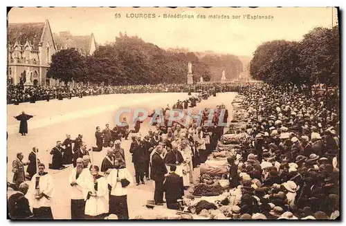 Cartes postales Lourdes Benediction des Malades Sur L&#39Esplanade