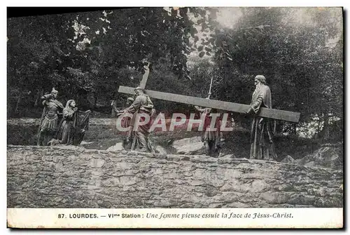 Cartes postales Lourdes 6eme station Une femme pieuse essuie la face de Jesus Christ