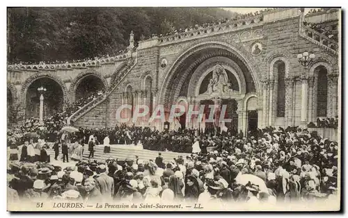 Ansichtskarte AK Lourdes La Procession du Saint Sacrement