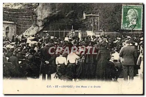 Cartes postales Lourdes Une Mosse a la Grotte