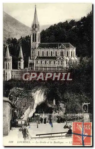 Cartes postales Lourdes La Grotte et la Basilique