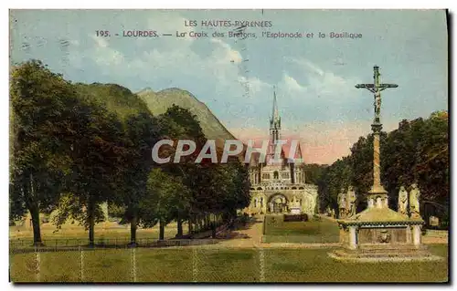 Ansichtskarte AK Lourdes La Croix Des Bretons L&#39Esplanade et la Basilique