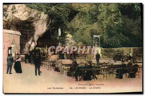 Cartes postales Les Pyrenees Lourxes La Grotte