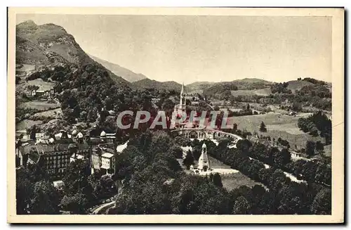 Cartes postales Lourdes La Basilique Et Le Calvaire Vus Du Chateau Fort