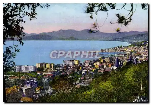 Cartes postales Cannes Vue Generale La Plage Et Le Suquet