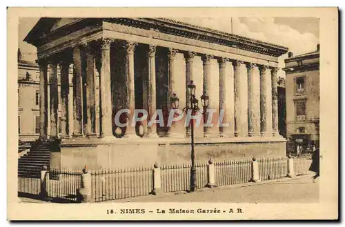 Cartes postales Nimes La Maison Carree