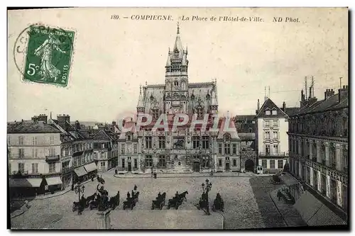 Cartes postales Compiegne La Place De I Hotel De Ville