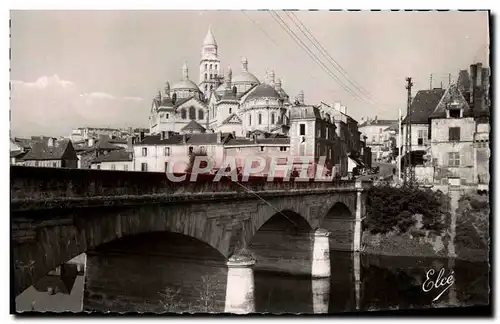 Cartes postales moderne Perigueux Le Pont Des Barris Et La Cathedrale St Front