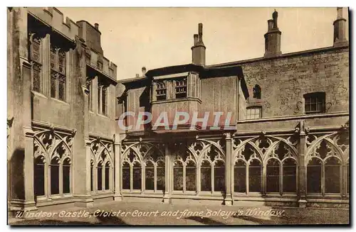 Cartes postales Windsor Castle Cloister Court and anne Boleyn&#39s window