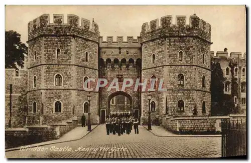 Ansichtskarte AK Windsor Castle Henry VIII gate