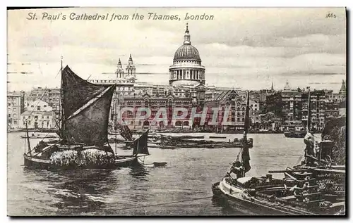 Cartes postales St Paul&#39s Cathedral from the Thames London Bateaux