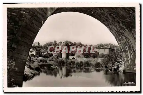 Cartes postales moderne Parthenay La Porte Saint Jacques vue du pont neuf