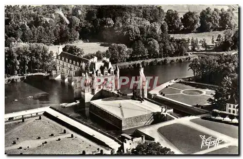 Cartes postales moderne Chenonceaux Vue aerienne Les Douves La Tour des Marques Le pont levis Le chateau face a l&#39ent