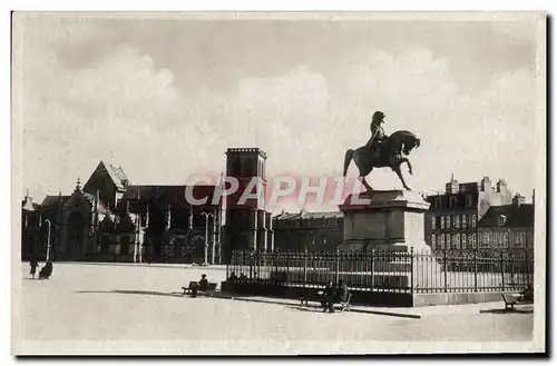 Cartes postales Cherbourg Napoleon 1er et Basilique de la Trinite