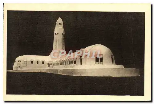 Cartes postales Ossuaire et Phare de Douaumont Arriere du Monument Chapelle catholique Militaria