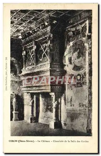 Cartes postales Oiron Le Chateau Cheminee de la Salle des Gardes