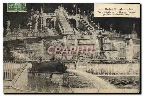 Cartes postales Saint Cloud Le Parc Vue Generale de la Grande Cascade pendant les grandes eaux