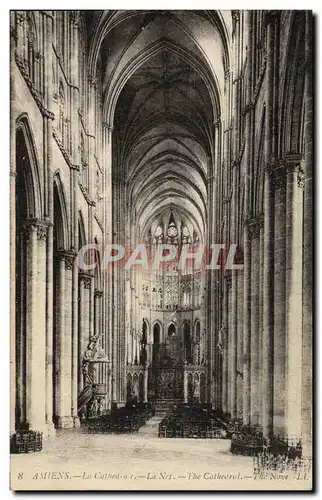 Cartes postales Amiens La Cathedrale La nef