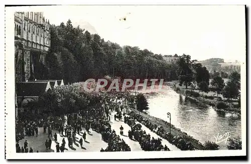 Cartes postales Lourdes La Piscine Et Le Gave