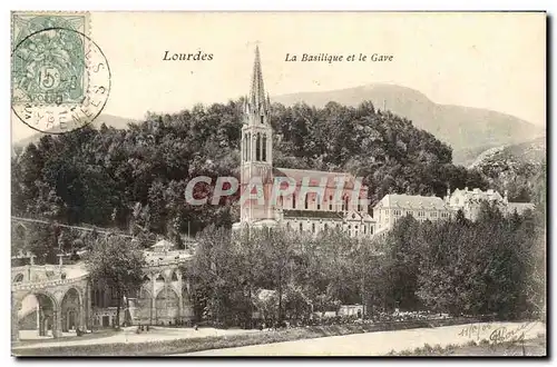 Cartes postales Lourdes La Basilique Et Le Gave