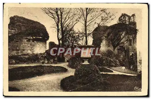 Cartes postales Vemdome Ruines Du Chateau