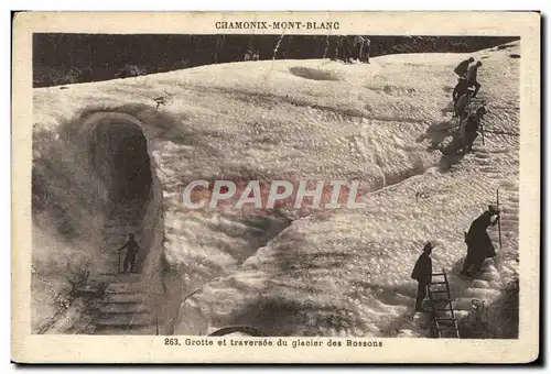 Cartes postales Chamonix Mont Blanc Grotte et traversee du glacier des Bossons Alpinisme