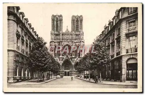 Cartes postales Reims La Cathedrale