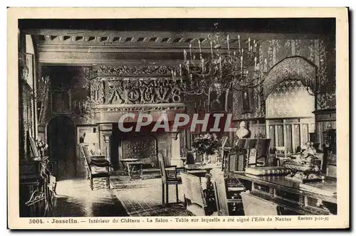 Cartes postales Josselin Interieur du Chateau Le Salon Table Sur laquelle a ete signe l&#39Edit de Nantes