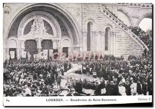 Ansichtskarte AK Lourdes Benediction du Saint Sacrement