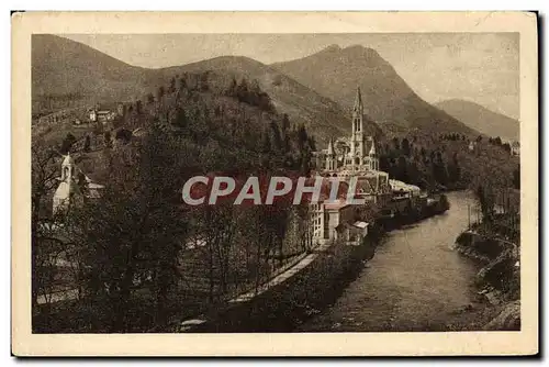 Ansichtskarte AK Lourdes La Basilique et le Monument Interallie