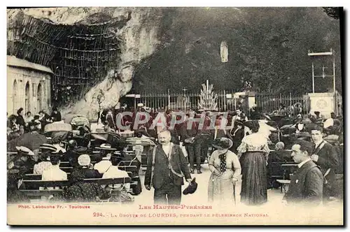 Cartes postales Lourdes La Grotte de Lourdes pendant le pelerinage national