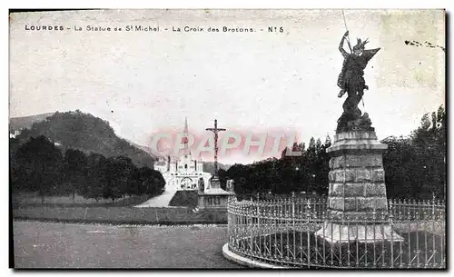 Ansichtskarte AK Lourdes La Statue de St Michel La Croix des Bretons