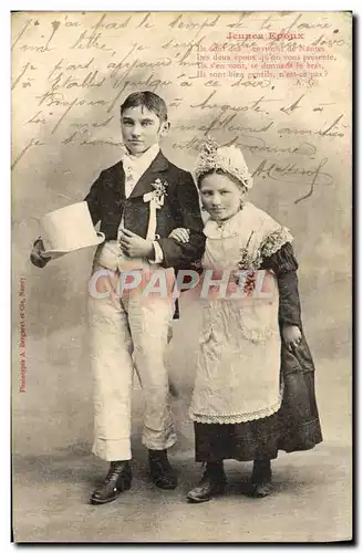 Cartes postales Jeunes Epoux Ils sont des environs de Nantes Enfants Folklore