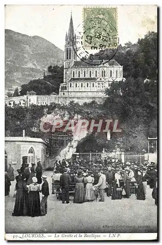 Cartes postales Lourdes La Grotte et la Basilique