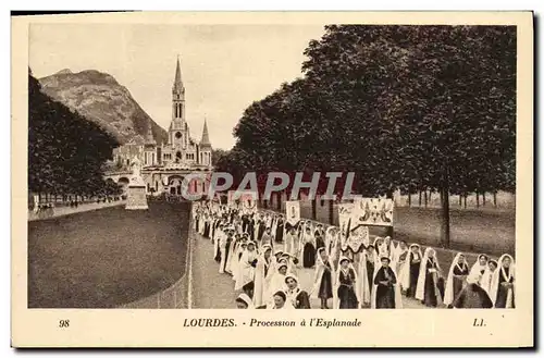 Cartes postales Lourdes Procession a L&#39Esplanade