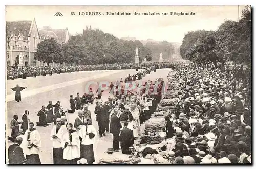 Cartes postales Lourdes Benediction des Malades sur L&#39Esplanade