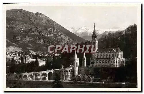 Cartes postales Lourdes La basilique et le Pic di Jer