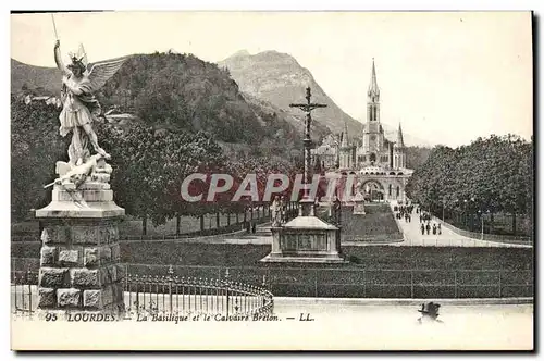 Ansichtskarte AK Lourdes La Basilique et le Calvaire Breton