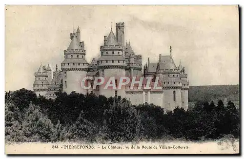 Cartes postales Pierrefonds le chateau vu de la route de Villers Cotterets