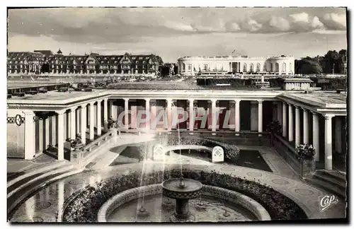 Cartes postales moderne Deauville Plage Fleurie Le Casino le Normandy Hotel et l&#39etablissement des Bains