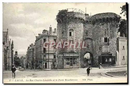 Cartes postales Laval la Rue Charles Landelle et la Porte Beucheresse