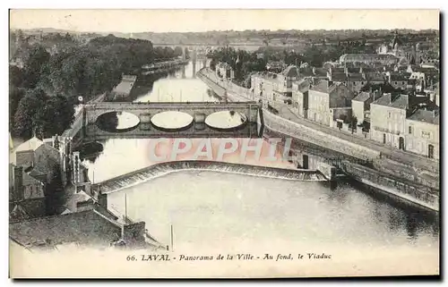 Ansichtskarte AK Laval Panorama de la Ville Au fond le Viaduc