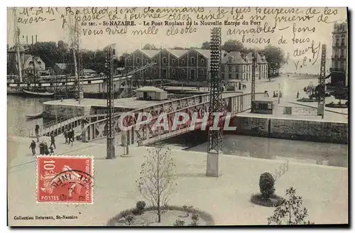 Cartes postales St Nazaire Le Pont Roulant De La Nouvelle entree Du Port Bateau