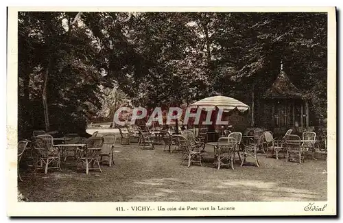 Ansichtskarte AK Vichy Un coin du Parc vers la laiterie