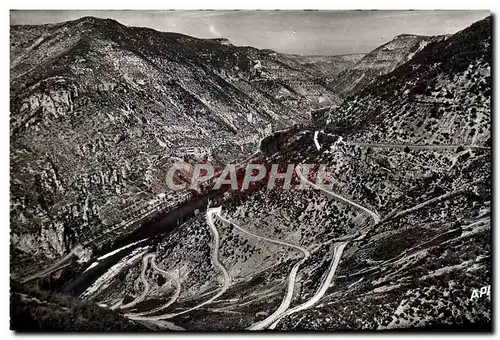 Cartes postales moderne En Parcourant les Gorges du Tarn Les Lacets de la Route de la Malene a l&#39Aven Armand et la va