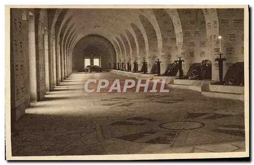 Ansichtskarte AK Douaumont Vue d&#39ensemble du Cloitre de l&#39ossuaire