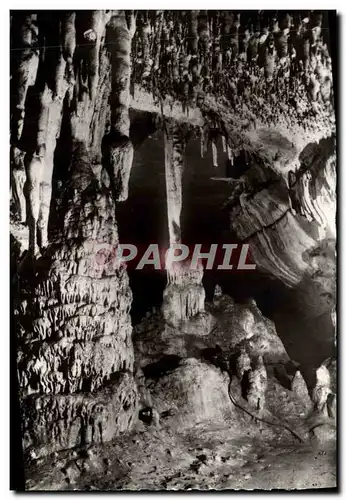 Cartes postales moderne Les Grottes d'Arcy sur Cure Le calvaire vu par derriere