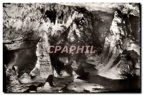 Cartes postales moderne Les Grottes d'Arcy sur Cure Le Capucin