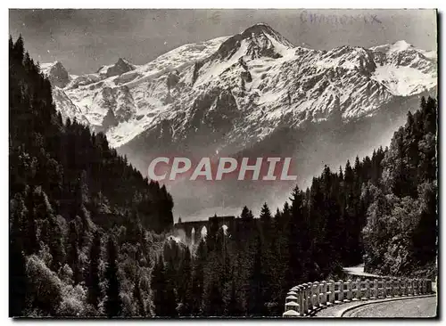 Cartes postales moderne Env de Chamonix La Chaine du Mont Blanc et le Viaduc Ste Marie aux Houches