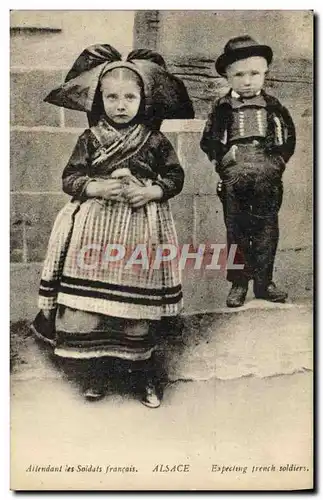 Ansichtskarte AK Attendant les Soldats Francais Alsace Enfants Folklore